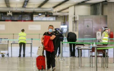 ¿A qué países de Europa puedes viajar con la vacuna que te han puesto?