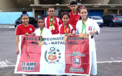 Karatecas sullaneros ganan 10 preseas en mundial de Karate de Brasil