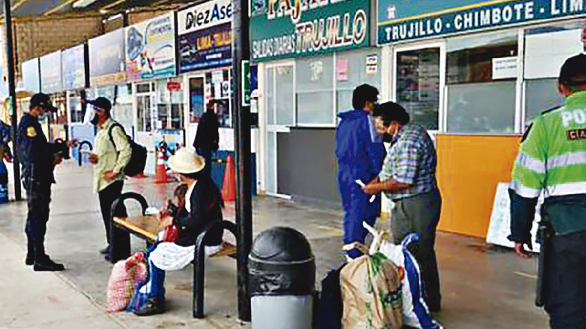 Empresas-congelan-precios-de-pasajes-antes-de-Fiestas-Patrias