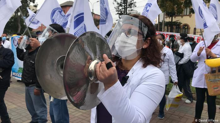 MEDICOS-ALISTAS-PROTESTA-PIURA