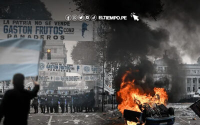 Fuertes disturbios fuera del Senado argentino por debate de Ley de Bases de Milei