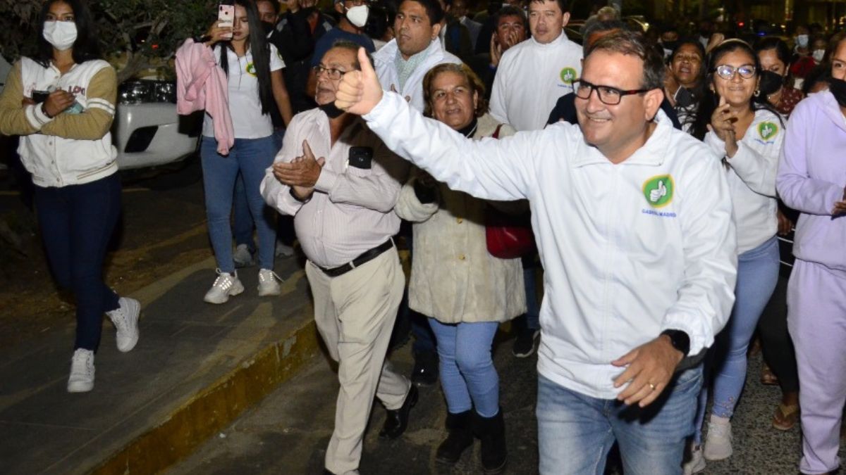 xr:d:DAFDx58EBLw:706,j:33228533303,t:22081904