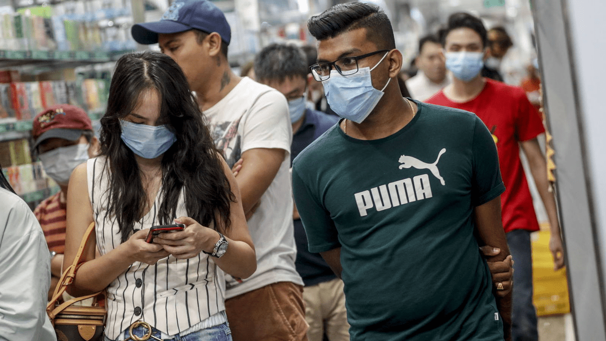 Personas-van-a-comprar-en-estado-de-emergencia-coronavirus