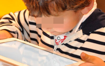 Ojo seco: Parpadeo disminuye cinco veces en niños que usan pantallas