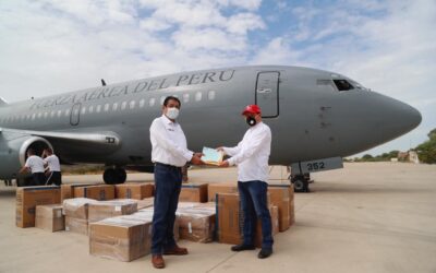 Llegan a Piura mascarillas para médicos de las áreas COVID
