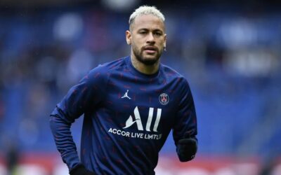Neymar dice que va a «quedarse» en el PSG a pesar de los rumores