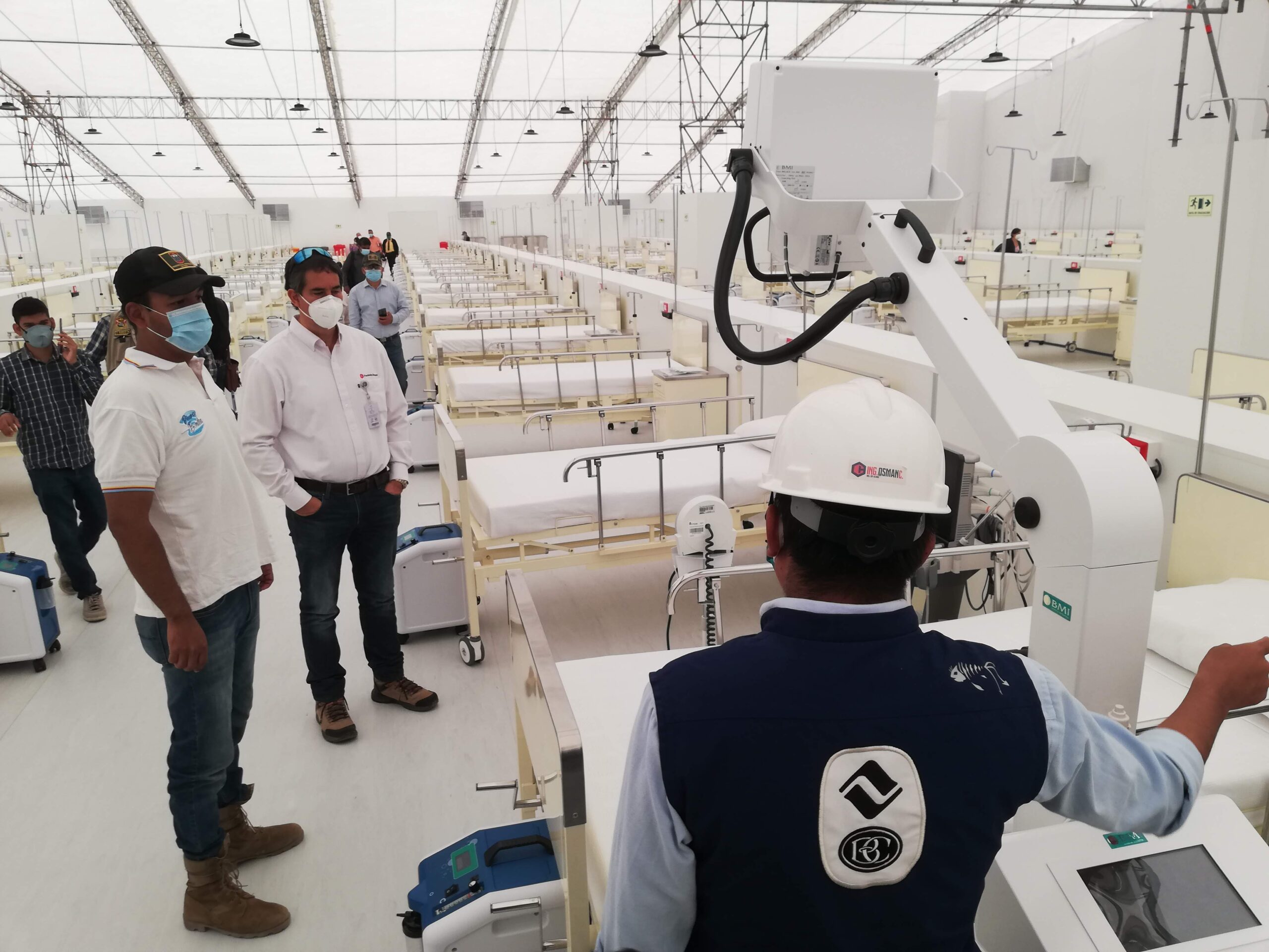 alcalde-y-camas-de-hospital-la-videnita-abridora