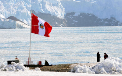 Investigan actividad submarina de un volcán en la Antártida