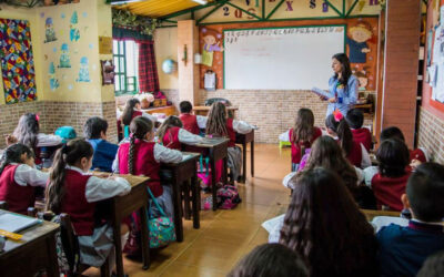 Estudiantes volverían a sus clases presenciales en marzo