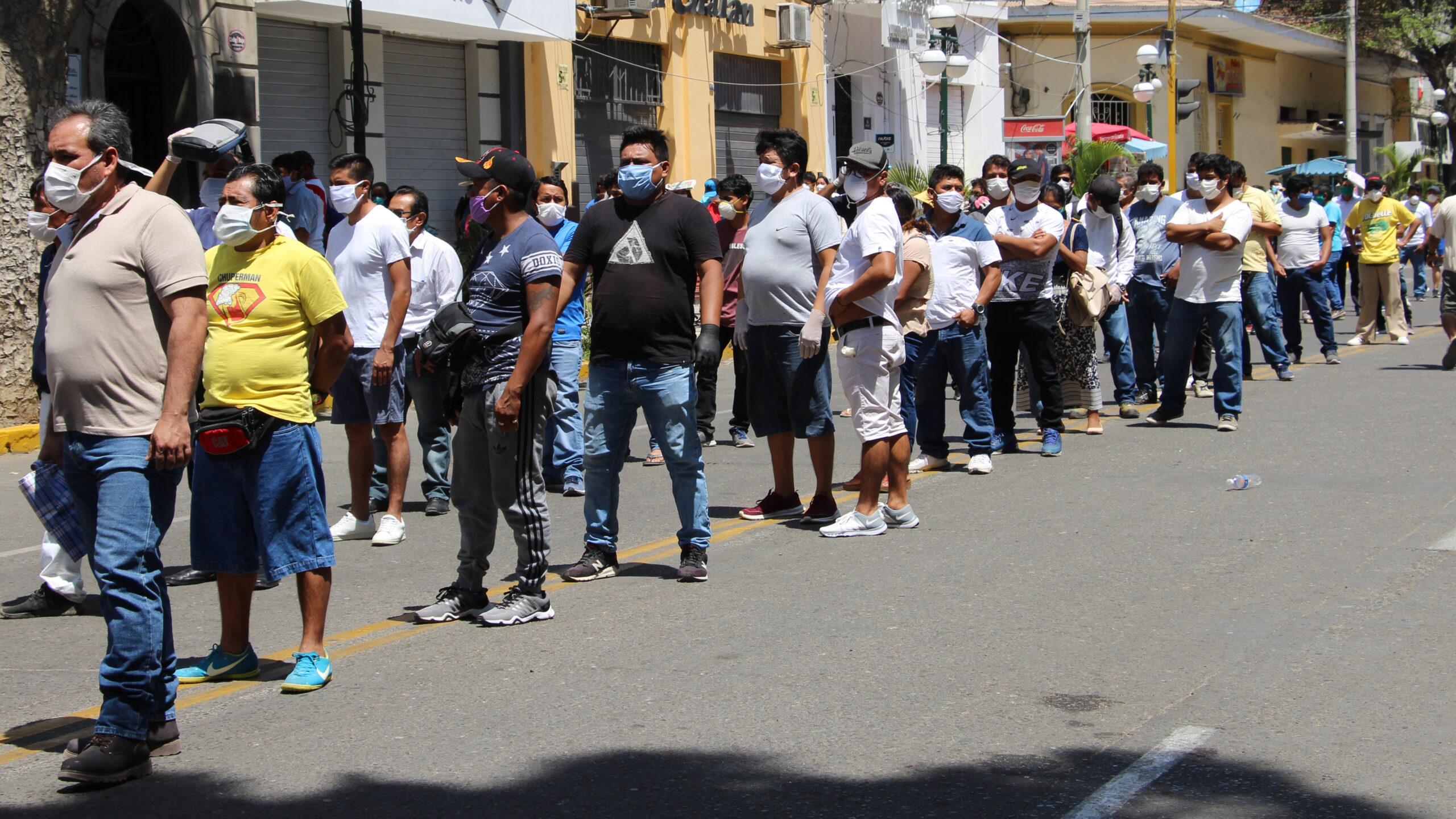 colas-afp-coronavirus