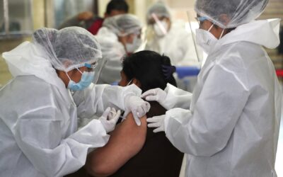 Pandemia se controla con 75 % de población vacunada, según estudio brasileño
