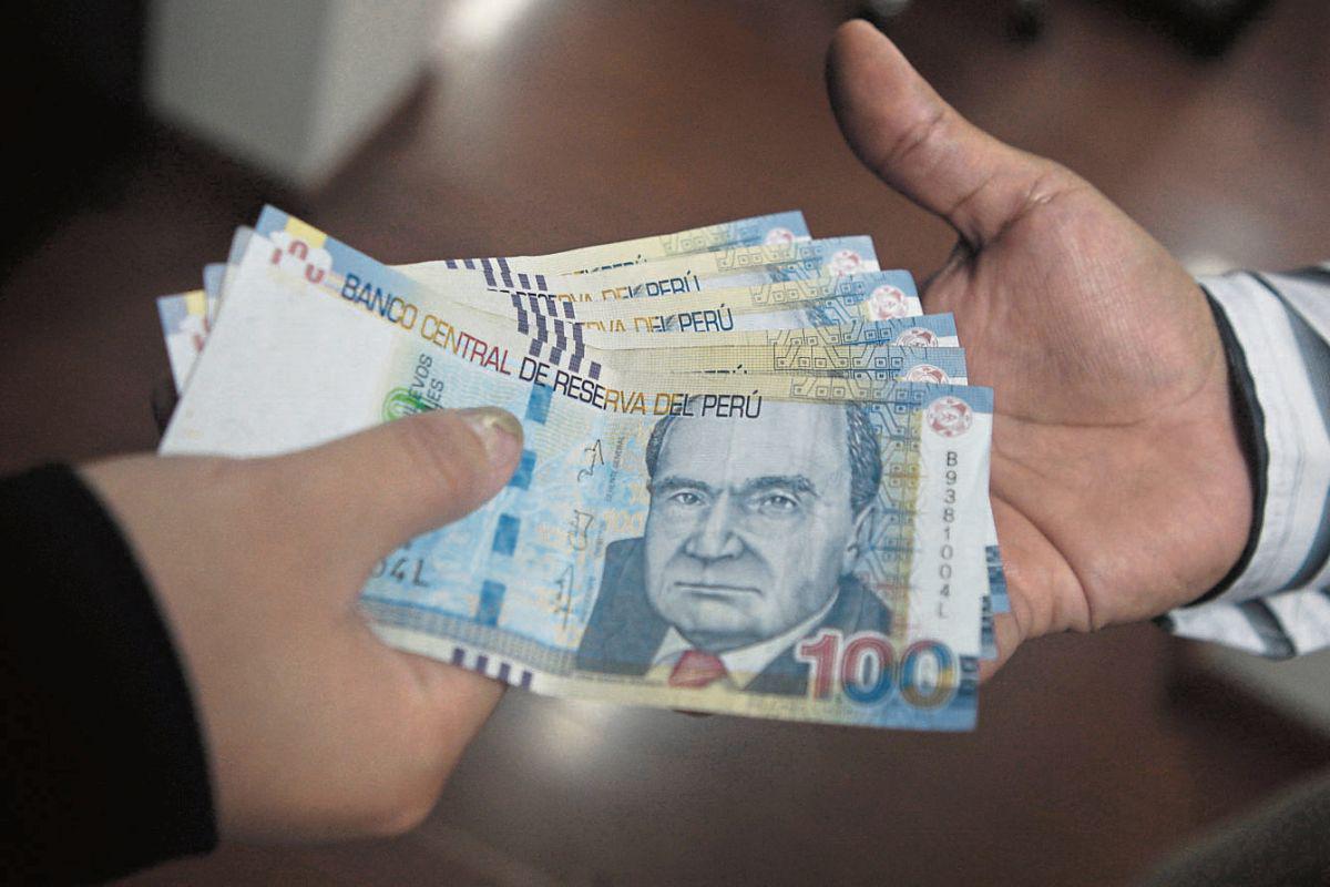 dinero-peru-aj