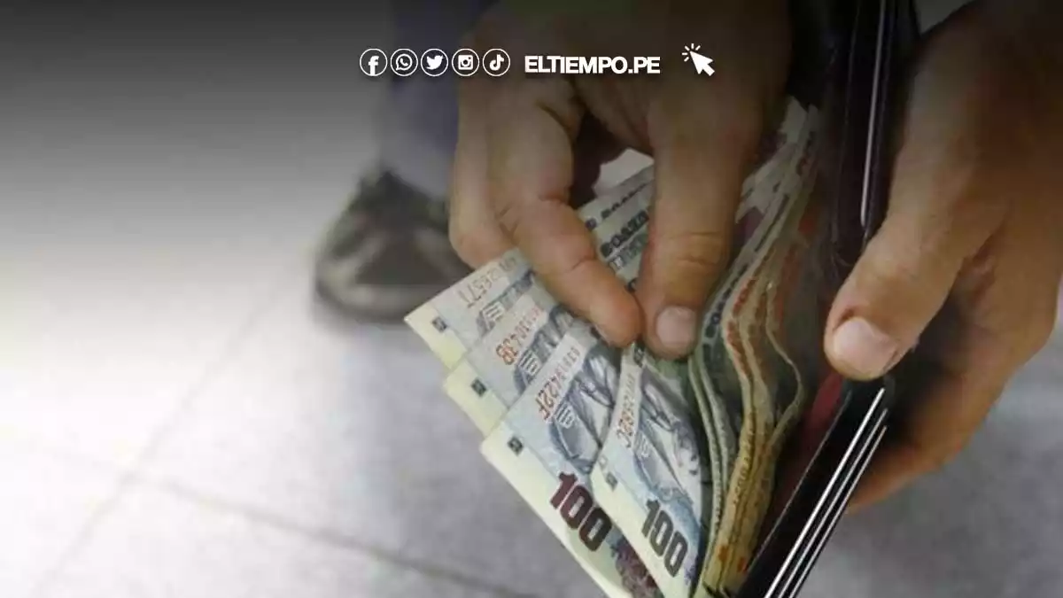 el-peru-frente-a-una-billetera