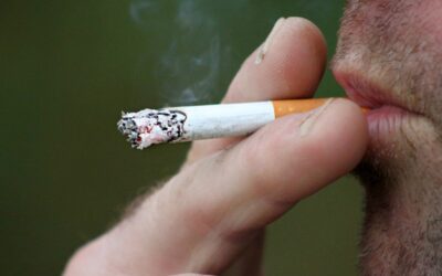 Personas que fuman tendrían peor diagnóstico de coronavirus, según estudio