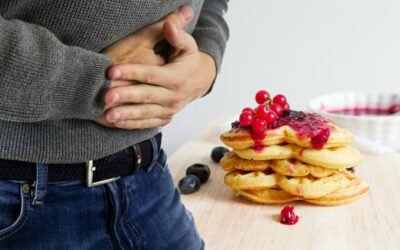 ¿Tienes gastritis? Evita comer estos alimentos