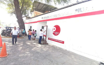 Piden revisar abultados sueldos en el Gobierno Regional