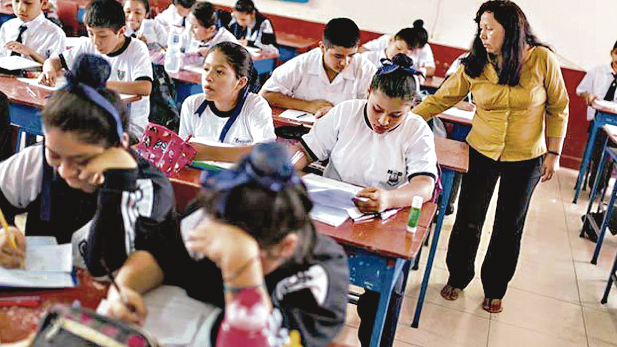 inicio_clases_peru_alumnos_escolares