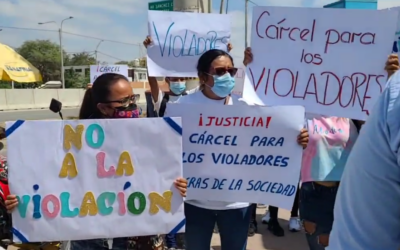 Piden justicia por joven que denuncia haber sido ultrajada por efectivos policiales