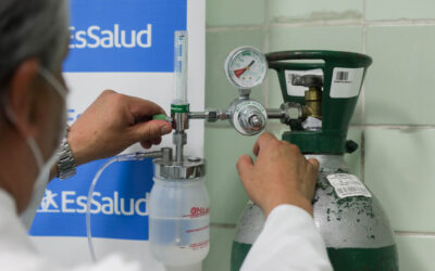 Especialista advierte peligros de automedicación con oxígeno medicinal