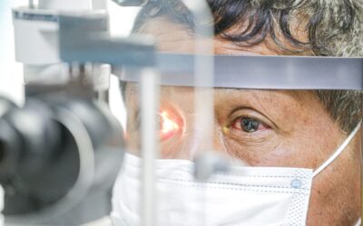 Síntomas de Covid-19 pueden ser ojo rojo constante y lagrimeo excesivo