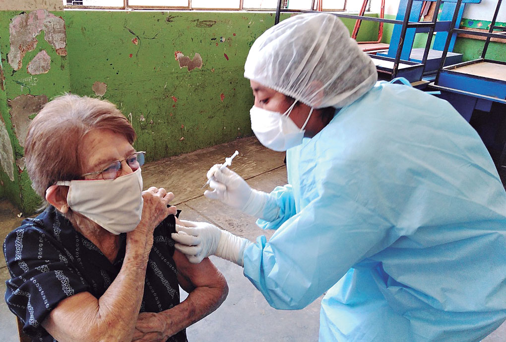 vacuna-adultos-mayores