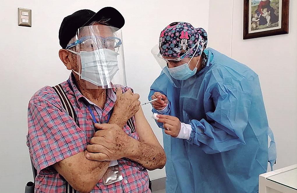 vacunacion-mayores-piura