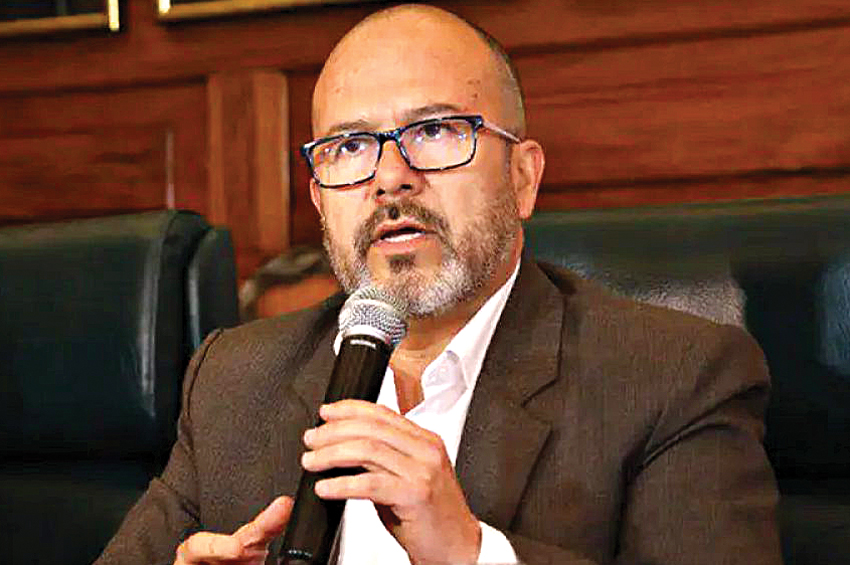 victor-zamora-exministro-salud