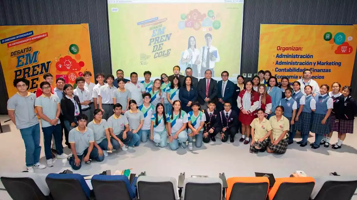 Equipo-de-colegio-Vallesol-gana-el