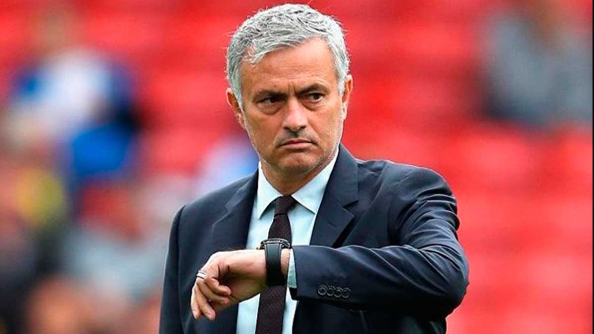 José-Mourinho-es-una-leyenda-entre-los-entrenadores-del-fUtbol-mundial