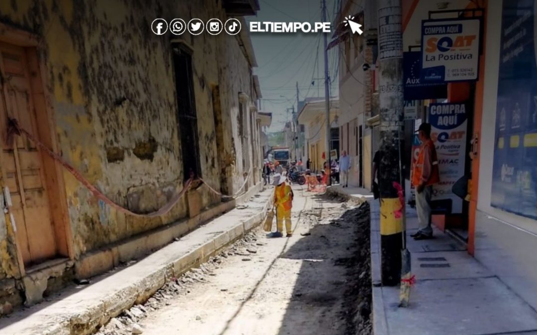 Interferencias de ductos complican avances de obras en el centro histórico de Piura