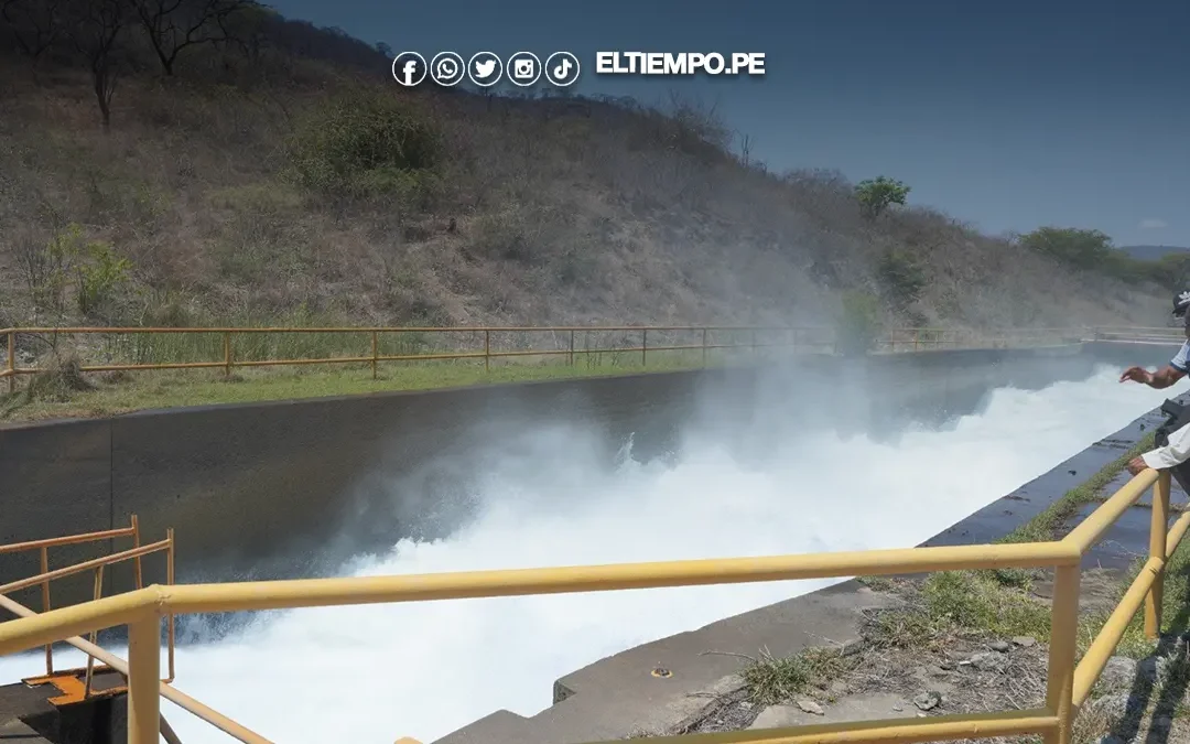 Reservorio San Lorenzo alcanza máxima capacidad e inician con la laminación de agua
