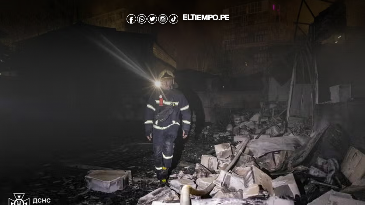 Rusia reconoce nuevos ataques masivos contra la red energética de Ucrania en plena mediación internacionalET Rusia reconoce nuevos ataques masivos contra la red energética de Ucrania en plena mediación internacional