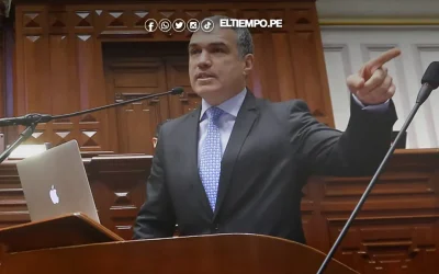 Salvador del Solar pide no votar por ningún partido del actual Congreso: «Ellos tienen controlado el poder»
