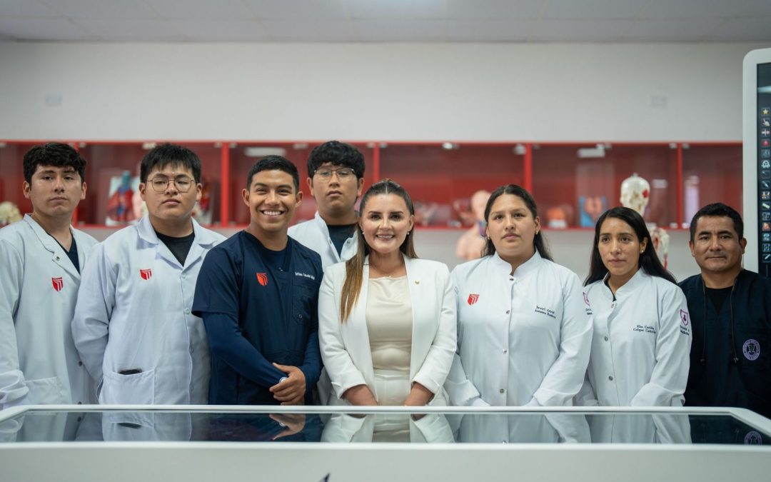 Presidenta ejecutiva, Mgtr. Kelly Acuña, posiciona a la UCV en el escenario empresarial iberoamericano